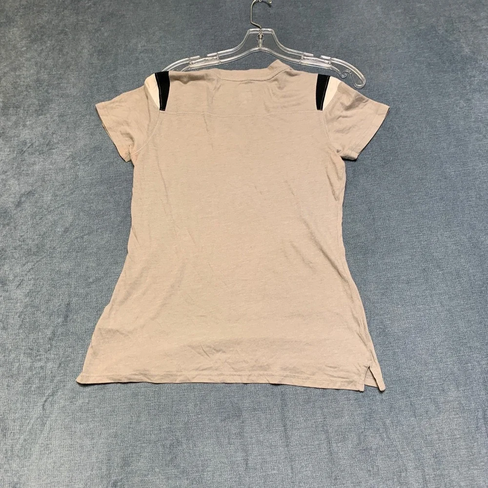 Nike T Shirt Womens Medium Gray V Neck Swoosh Logo Side Slit Performance Running